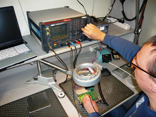 Elektronikarbeitsplatz.JPG